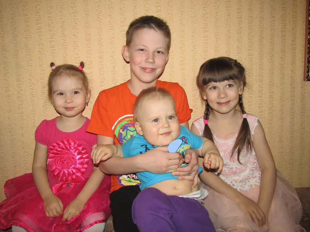 Нужно школьное сочинение на 250 слов по этой фотографии