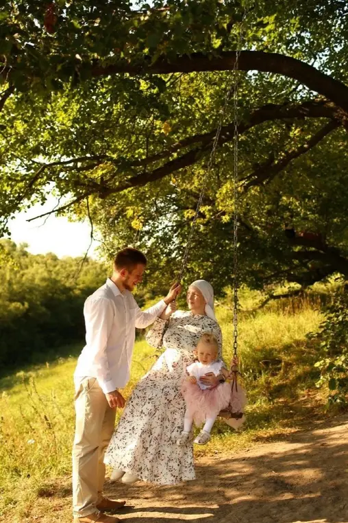 Опиши фотографию подробно