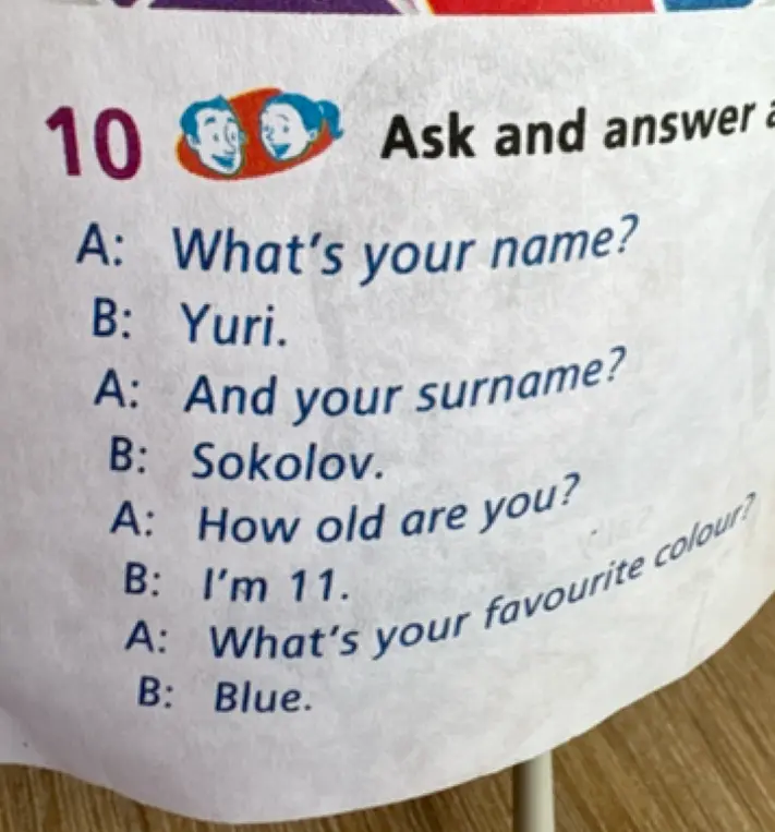 объясни задание "Ask and answer" на картинке