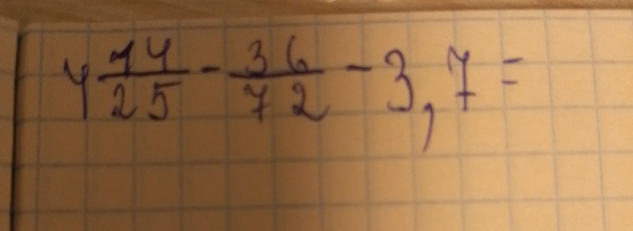 Реши пример $4\frac{14}{25} - \frac{36}{72} - 3,7$