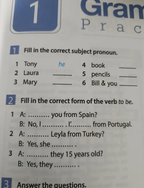Помоги заполнить пропущенные места в упражнении 1 'Fill in the correct subject pronoun' и упражнении 2 'Fill in the correct form of the verb to be'