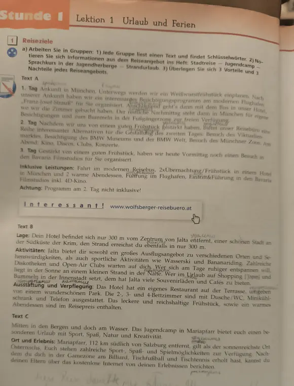 Выполни задание a): 1) каждая группа читает текст и находит ключевые слова