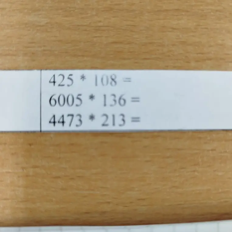 Вычисли 425 * 108