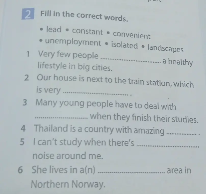 Заполни пропуски правильными словами: Very few people ... a healthy lifestyle in big cities.