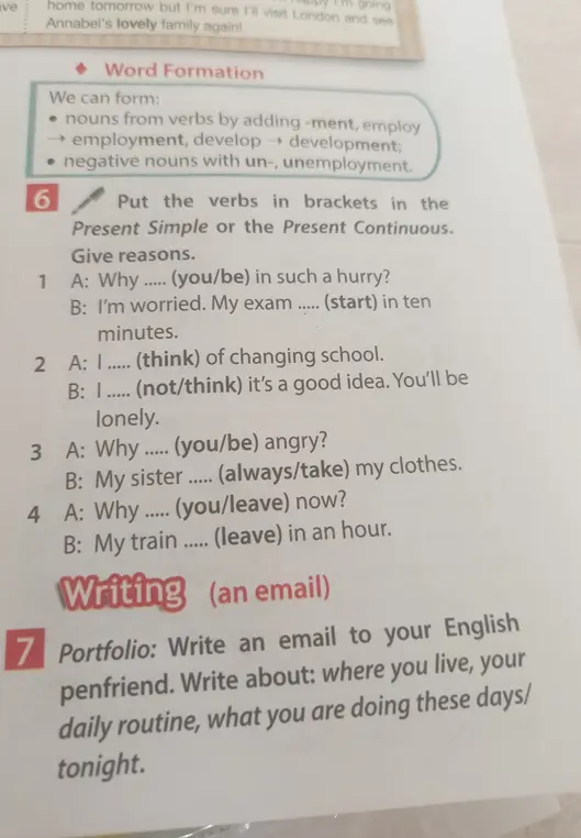 Выполни упражнение: вставь глаголы в скобках в Present Simple или Present Continuous.