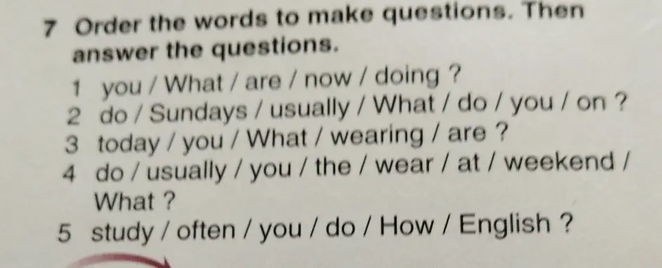 Помоги составить вопросы из слов: you/What/ are / now / doing?
