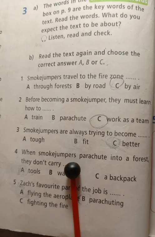 Выполни упражнение b. Read the text again and choose the correct answer A, B or C в учебнике английского языка