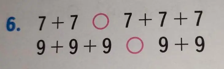 Ты просишь сравнить суммы чисел: 7+7 и 7+7+7, а также 9+9+9 и 9+9