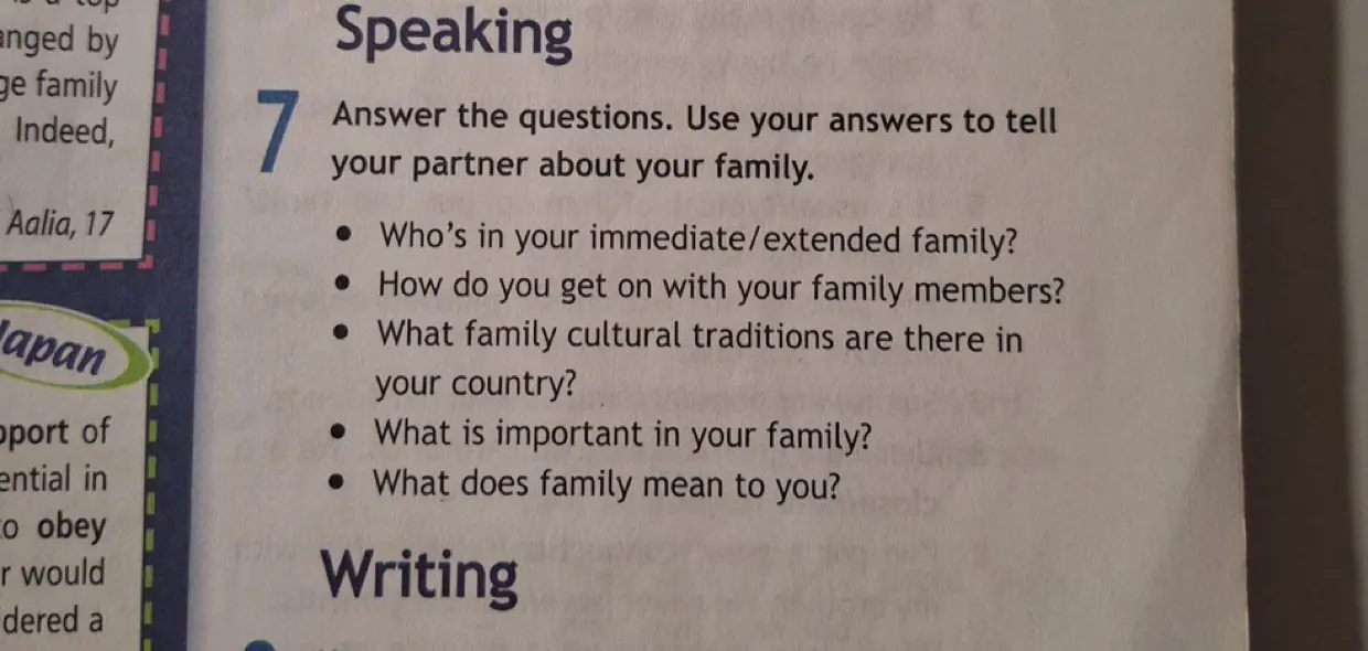 Ответь на вопрос 'Who's in your immediate/extended family?' и другие вопросы, чтобы рассказать своему партнеру о своей семье.