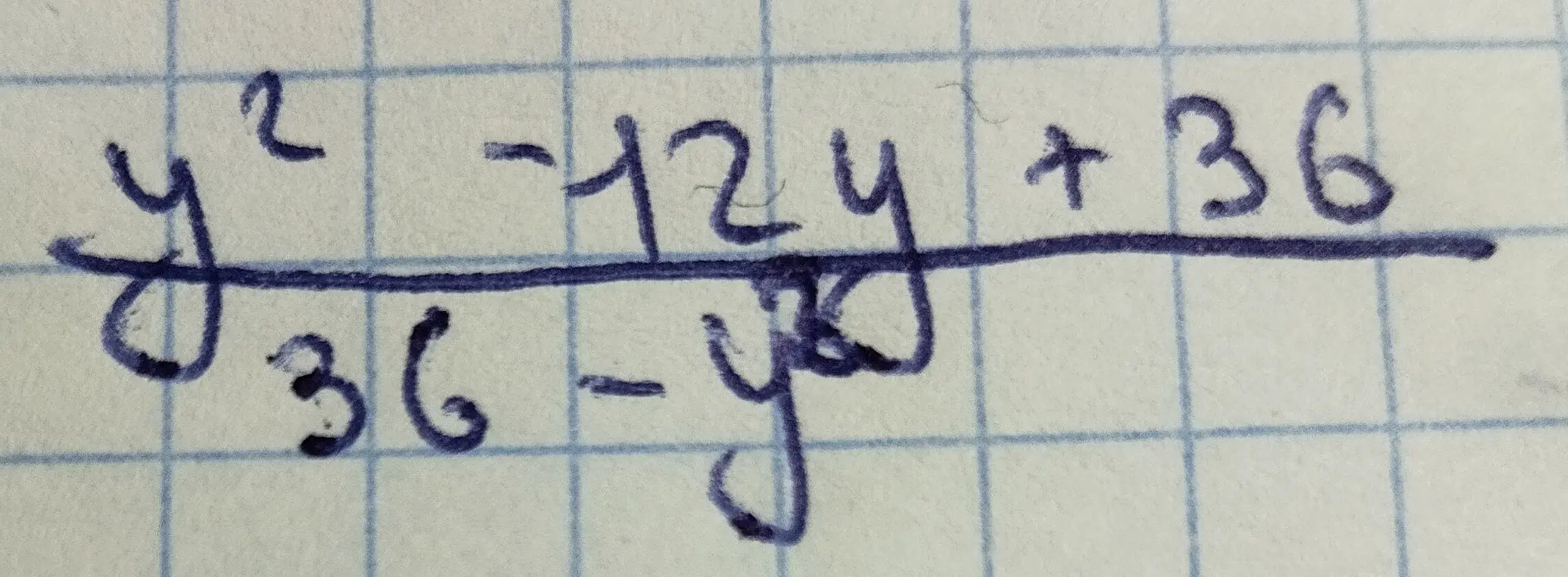 Сократи дробь (y² - 12y + 36)/(36 - y²)