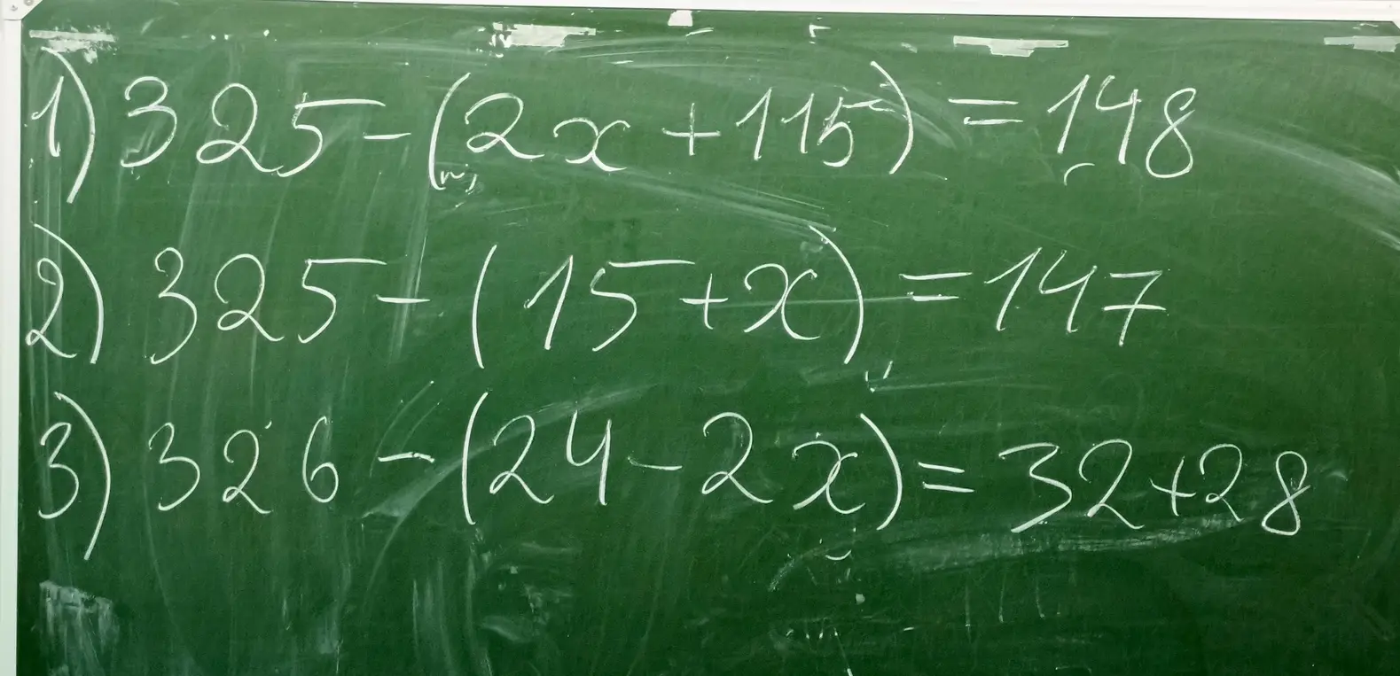 Объясни, как решить уравнения: 1) 325 - (2x + 115) = 148