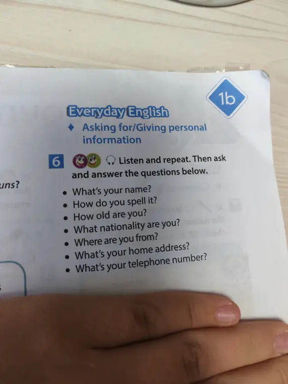 Можешь ли ты ответить на вопросы: What's your name?, How do you spell it?, How old are you?, What nationality are you?, Where are you from?, What's your home address?, What's your telephone number?
