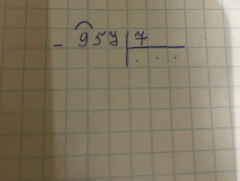 Раздели 95 на 4 столбиком