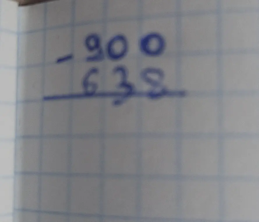 Помоги решить пример 900 - 638 столбиком.