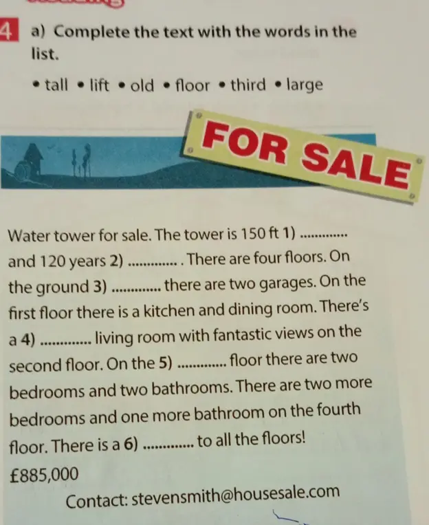 Заполни текст словами из списка: tall, lift, old, floor, third, large.