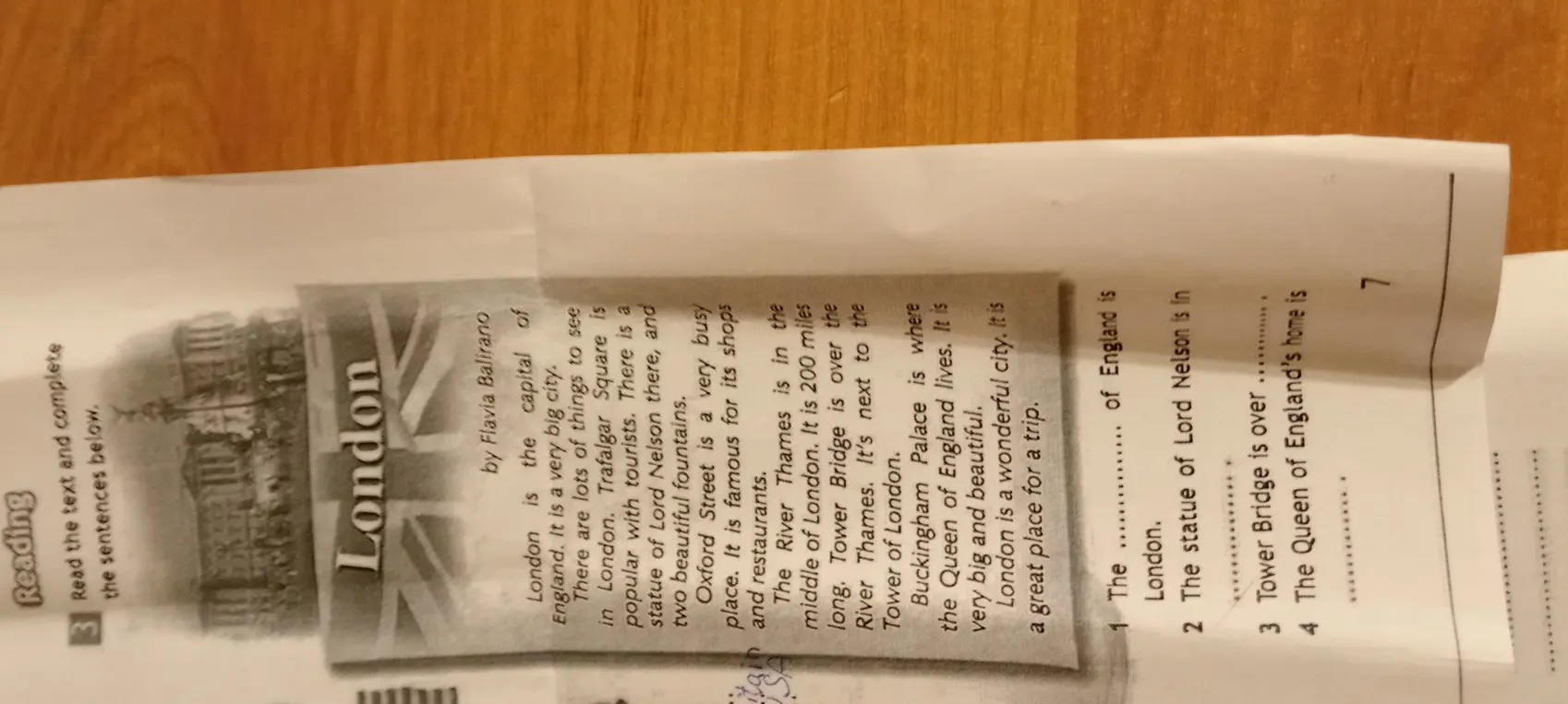 Прочитай текст и дополни предложения.