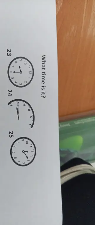 Определи время на часах.