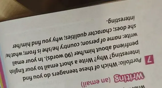 Напиши короткое письмо своему английскому другу по переписке о подростке, который тебе интересен.