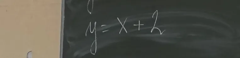 Запиши уравнение прямой y = x + 2.