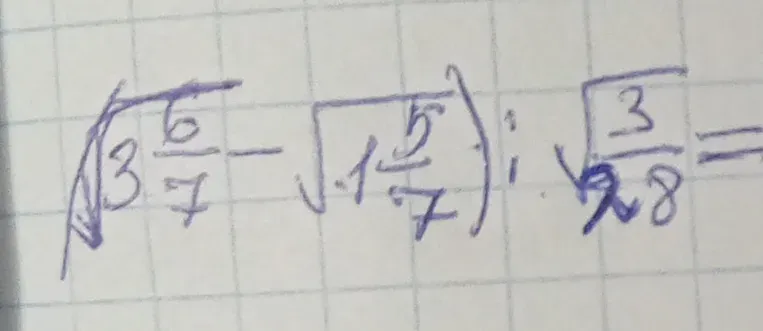 Вычислите значение выражения $(\sqrt{3\frac{6}{7}} - \sqrt{1\frac{5}{7}}) : \sqrt{\frac{3}{28}}$