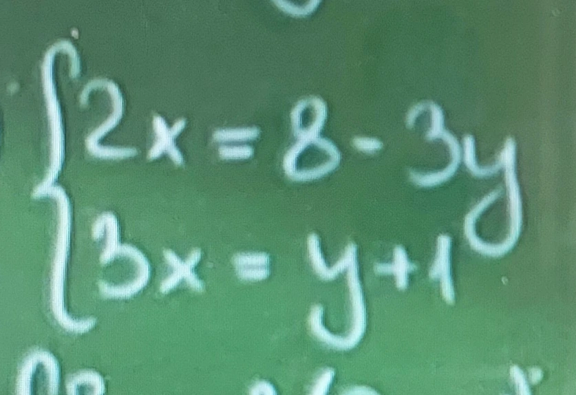 Решите систему уравнений: 2x = 8 - 3y; 3x = y + 1