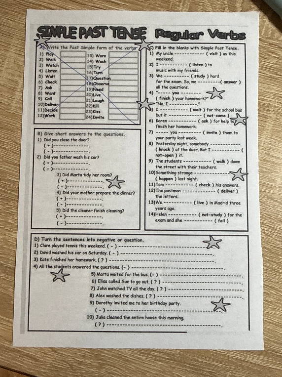 Выполните упражнения на тему Simple Past Tense (Regular Verbs): напишите формы глаголов, дайте краткие ответы, заполните пропуски и переделайте предложения в отрицательные или вопросительные.