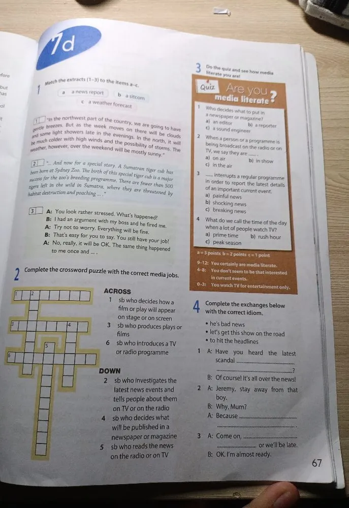 Match the extracts (1-3) to the items a-c.