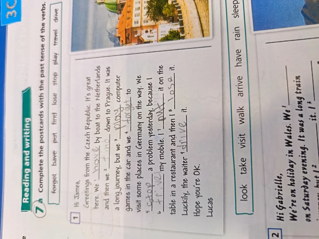 Complete the postcards with the past tense of the verbs.