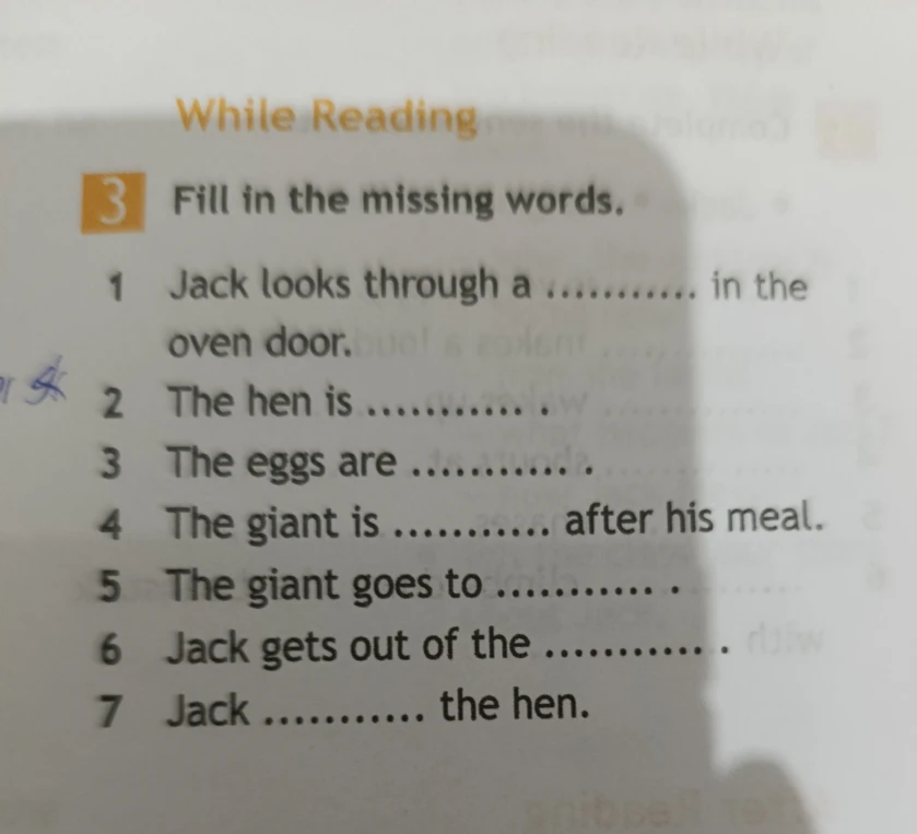 Fill in the missing words. 1 Jack looks through a ........... in the oven door.