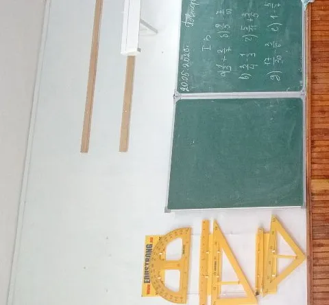 а) 4/7 + 2/7