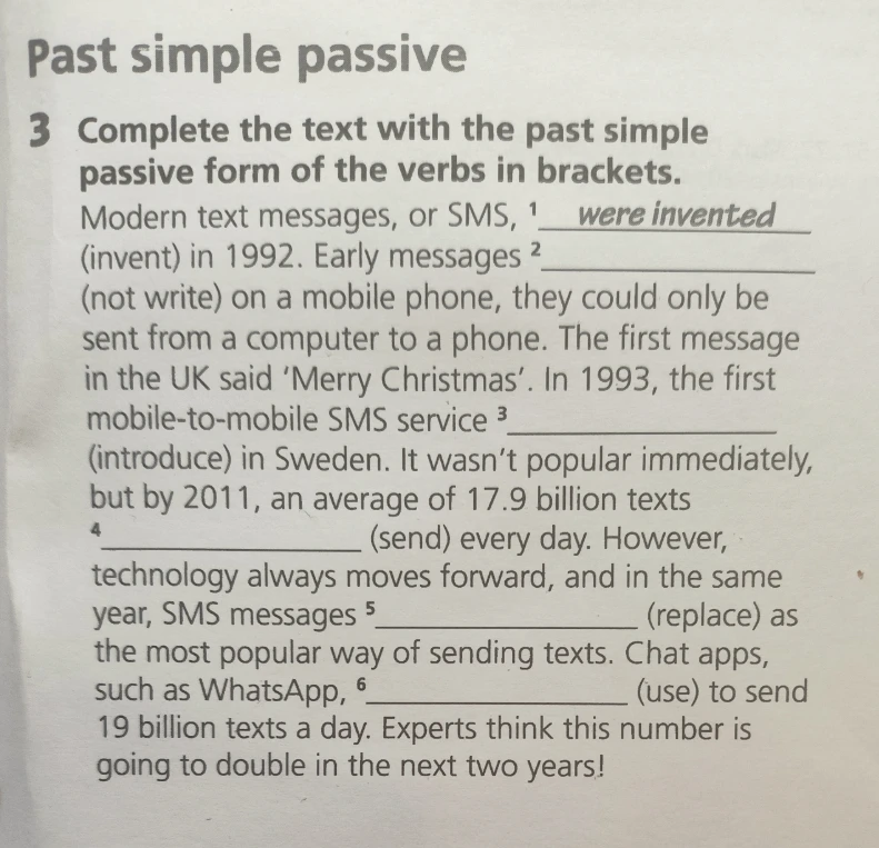 Complete the text with the past simple passive form of the verbs in brackets.