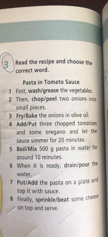 3. Read the recipe and choose the correct word.