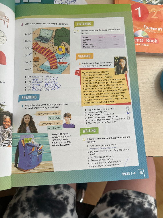 Look at the picture and complete the sentences.