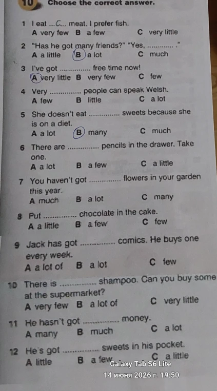10 Choose the correct answer.