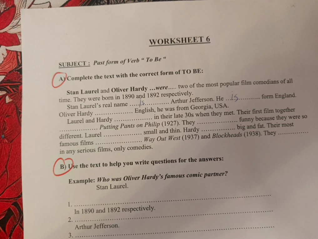 Complete the text with the correct form of TO BE