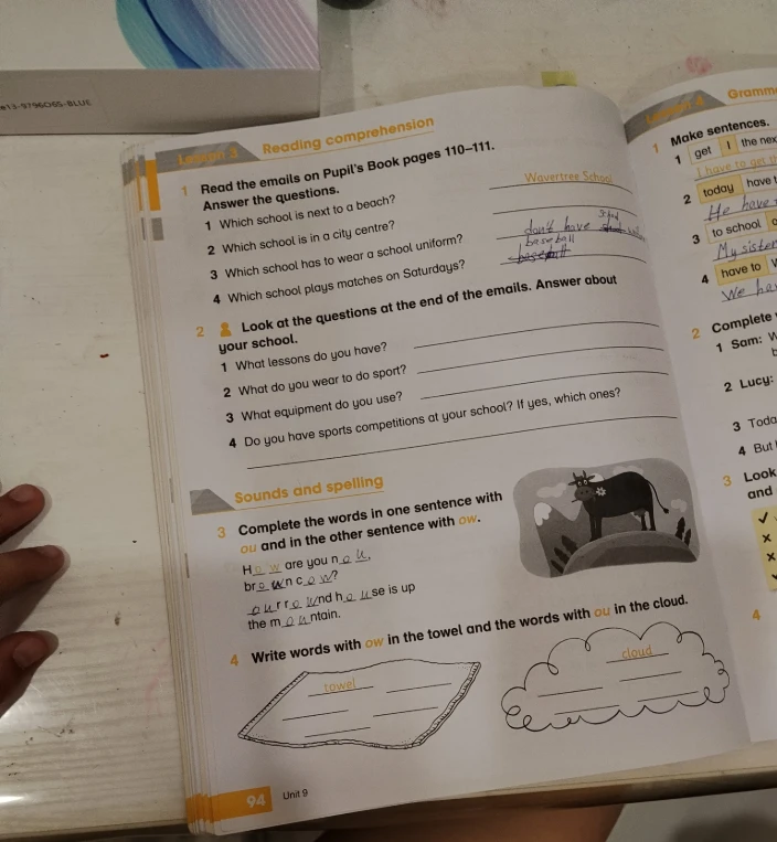 Read the emails on Pupil's Book pages 110-111. Answer the questions.