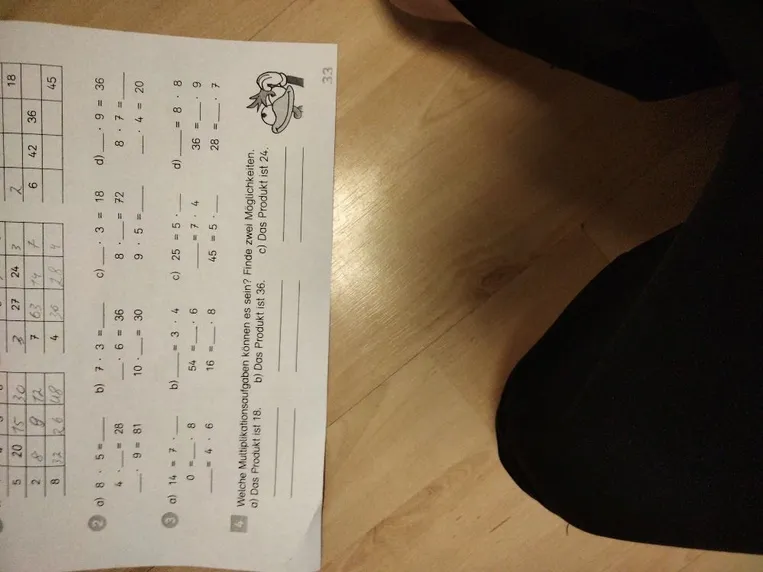 Welche Multiplikationsaufgaben können es sein? Finde zwei Möglichkeiten.