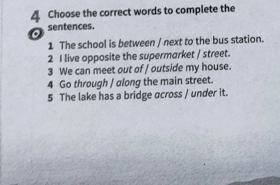 Choose the correct words to complete the sentences.