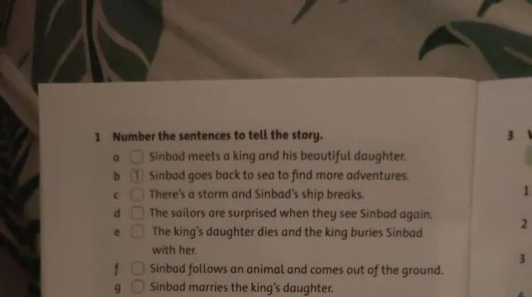 1 Number the sentences to tell the story.
