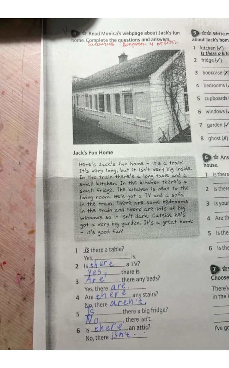Write questions and answers about Jack's home.