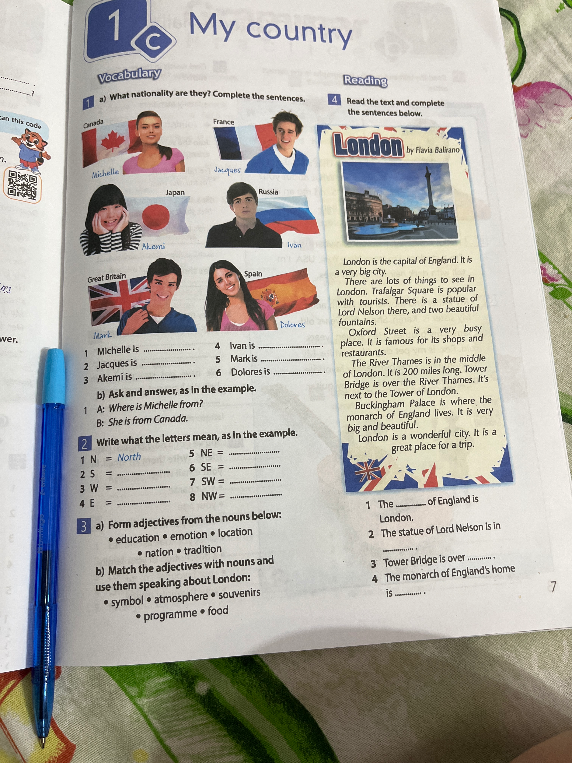 1 a) What nationality are they? Complete the sentences.